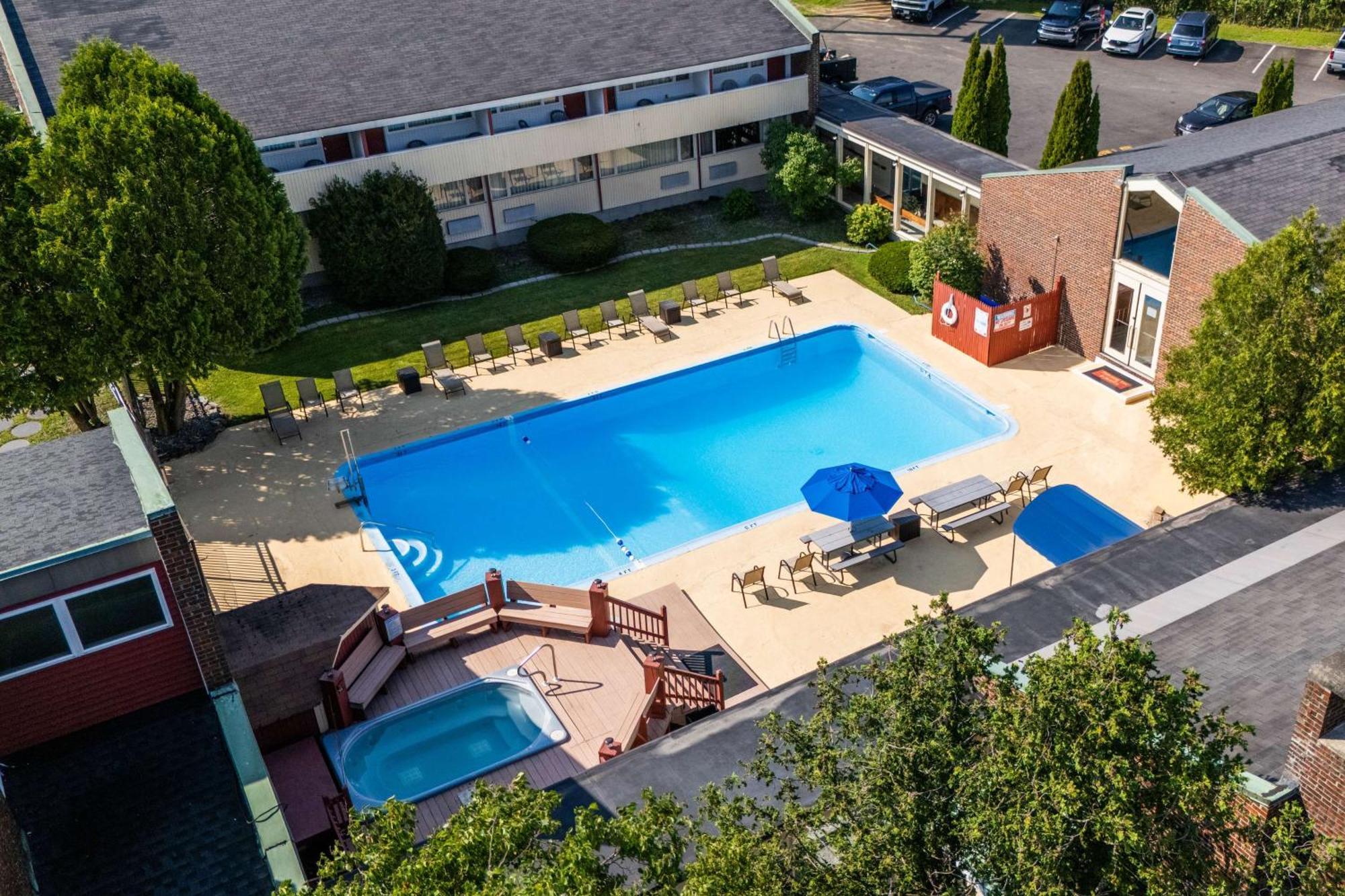 Fireside Inn & Suites Waterville Exterior foto